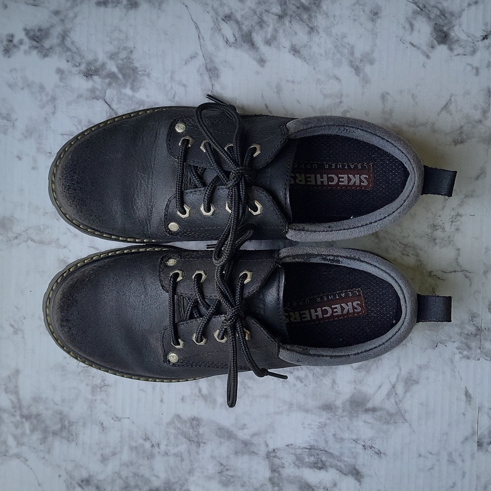 Skechers Mens Size 7 Black Leather Oxfords Lug Soles